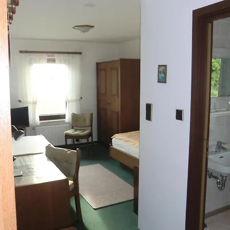 Clus Hotel *